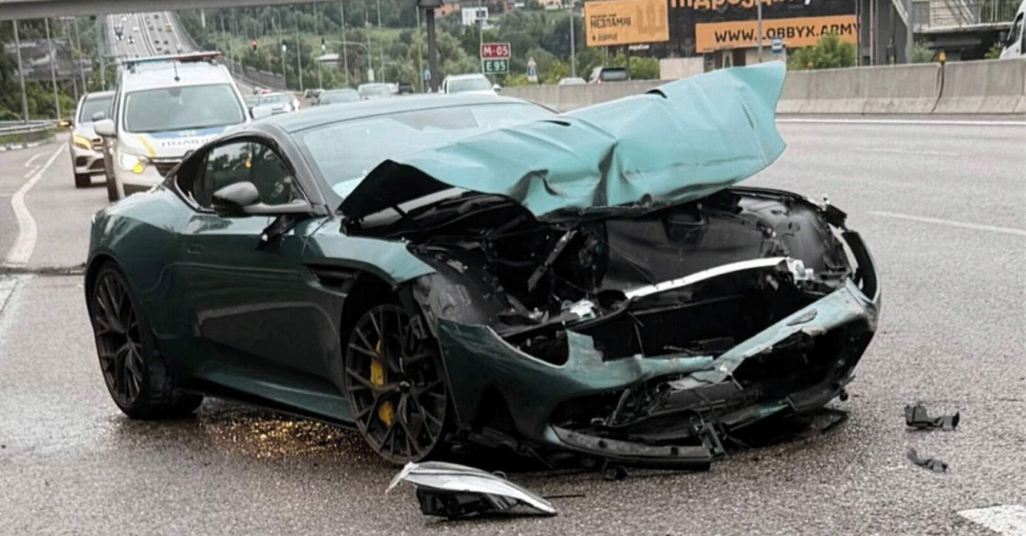 Розбитий Aston Martin за $350 тисяч: історія блогера Сергія Данильця наробила галасу