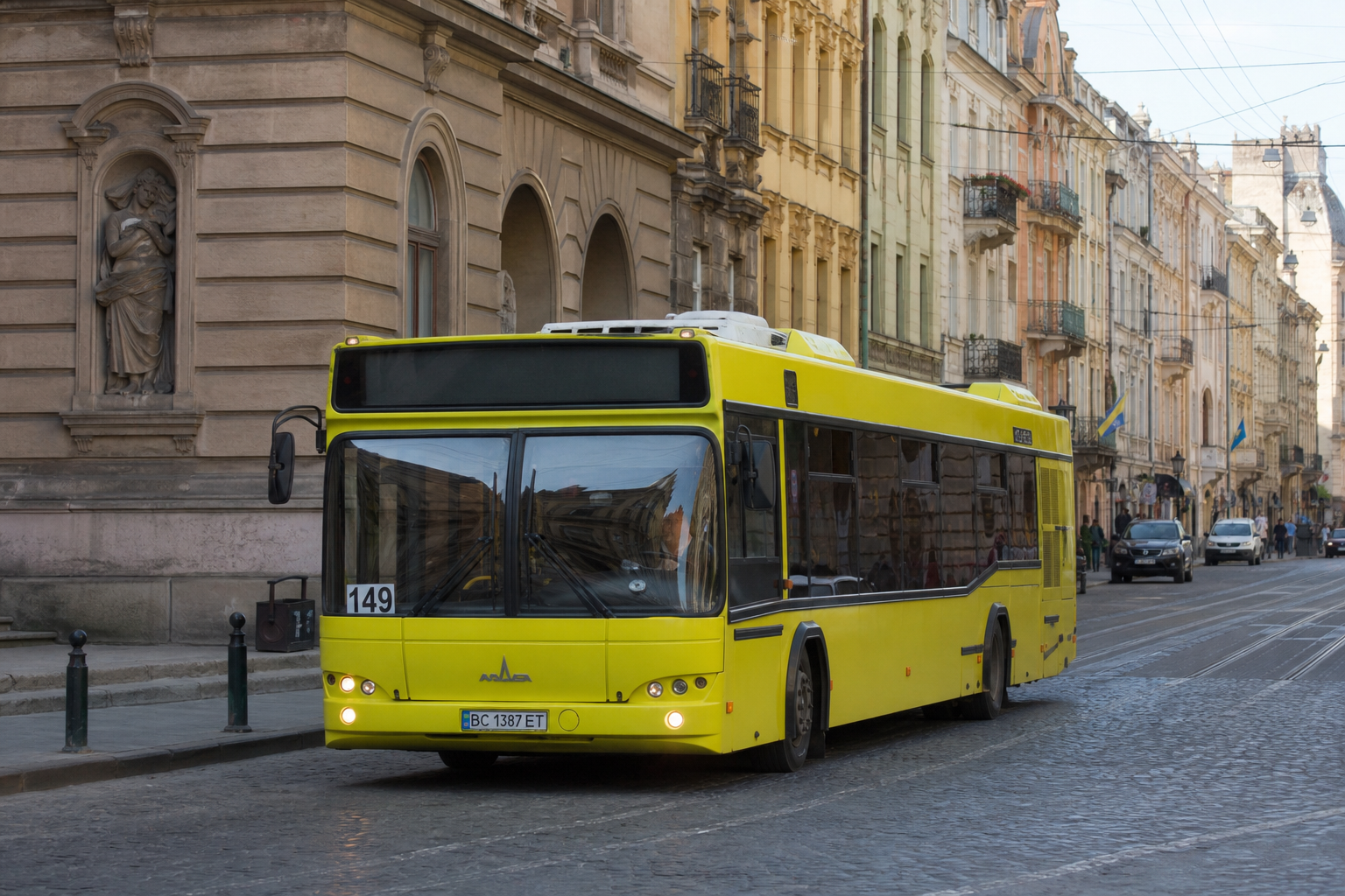 149 автобус (Автостанція №5 - с. Серники) на фоні Львів