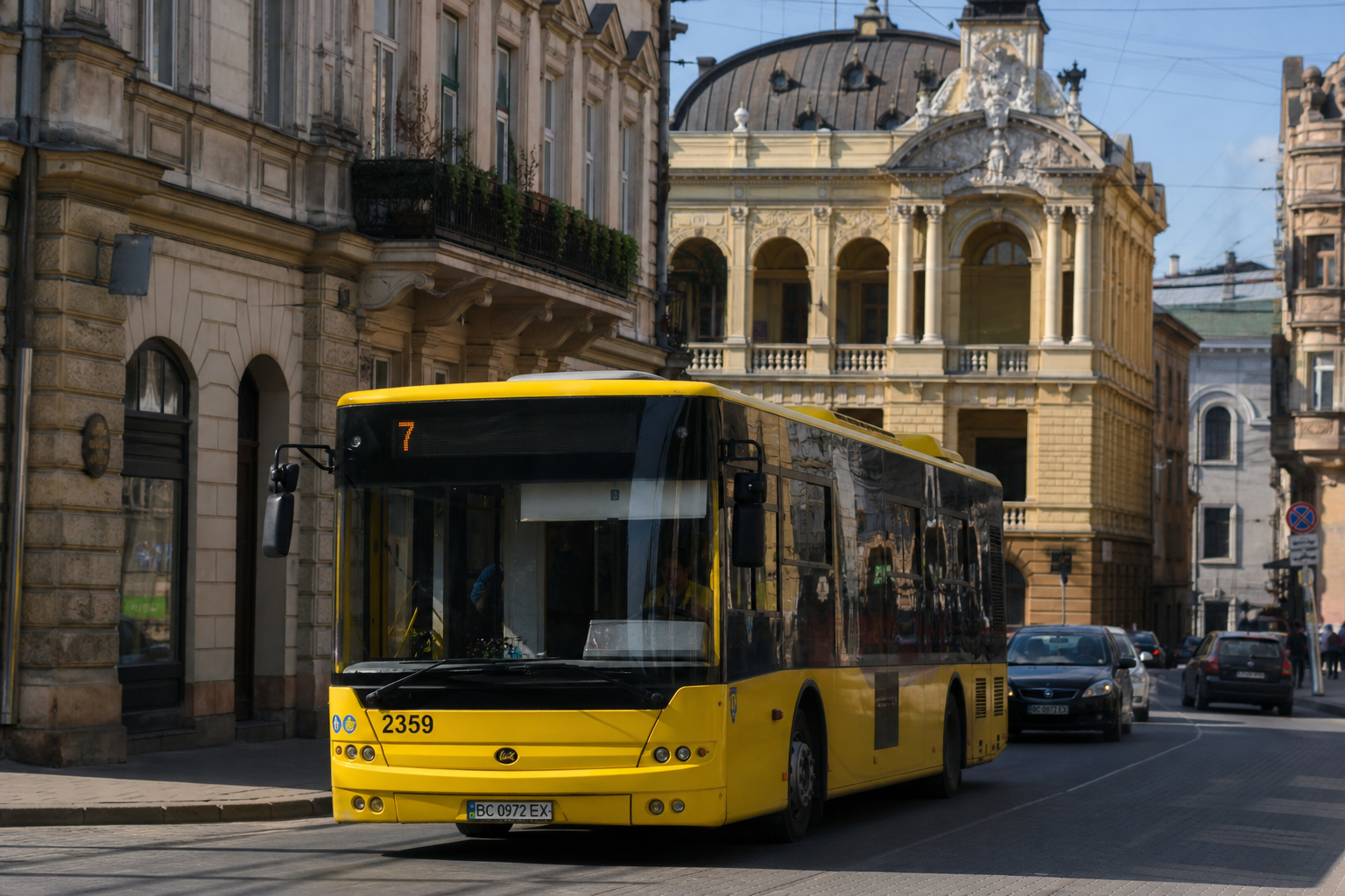 7 автобус (Чигиринська - Гориня) на фоні Львів